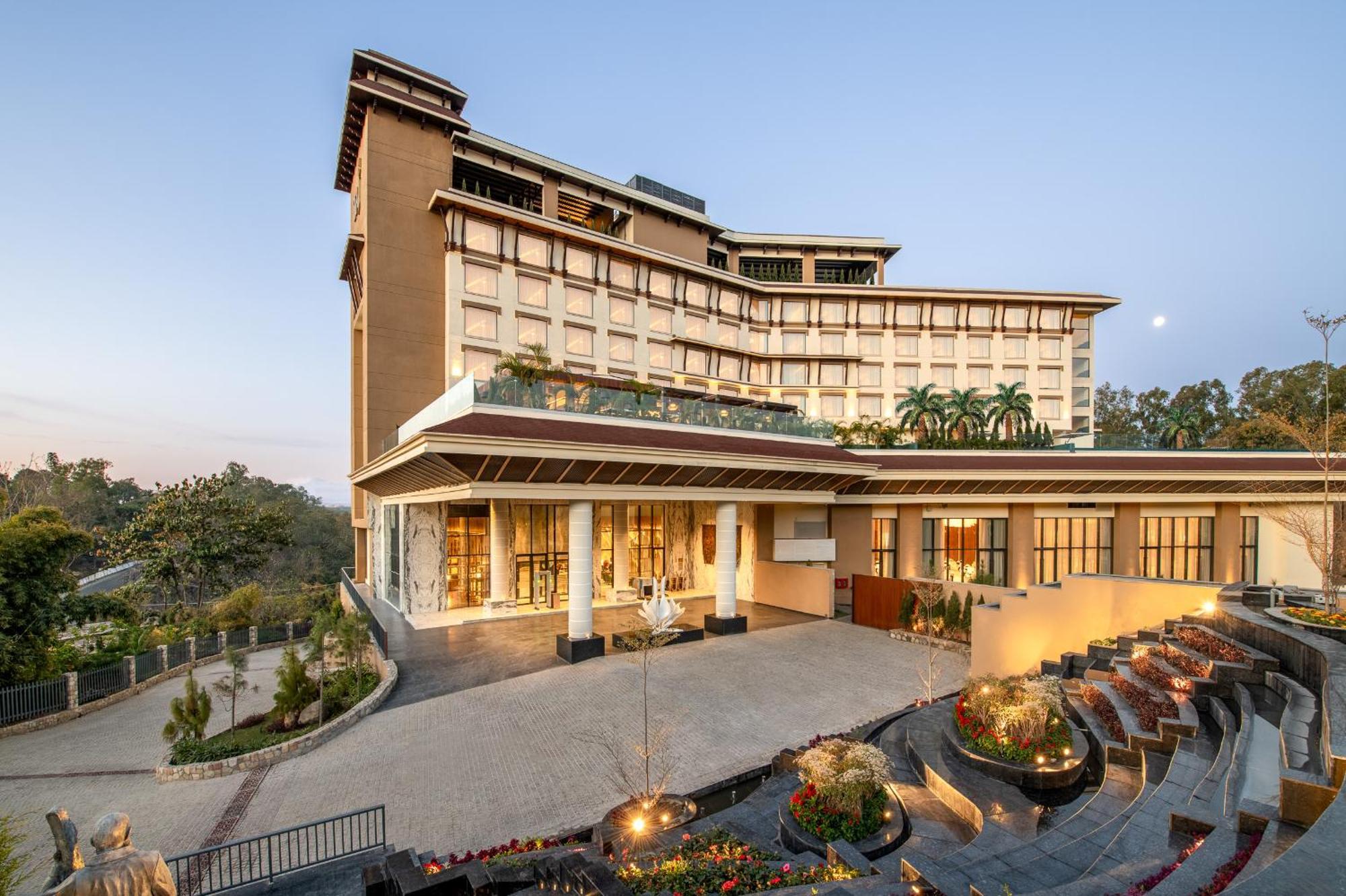 Hotel Taj Mussoorie Foothills, Dehradun Zewnętrze zdjęcie