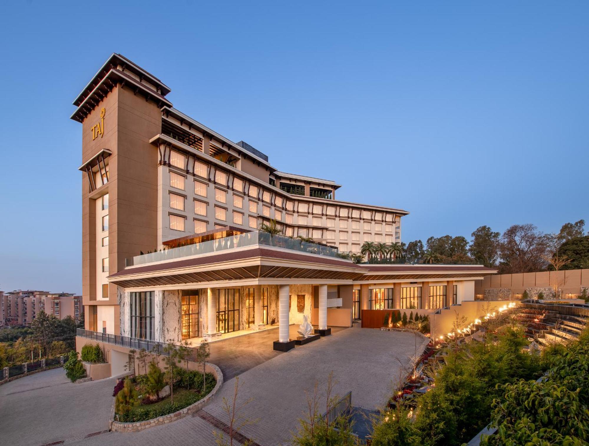 Hotel Taj Mussoorie Foothills, Dehradun Zewnętrze zdjęcie